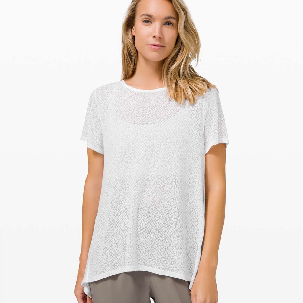 Lululemon Loop Around Tee NWT